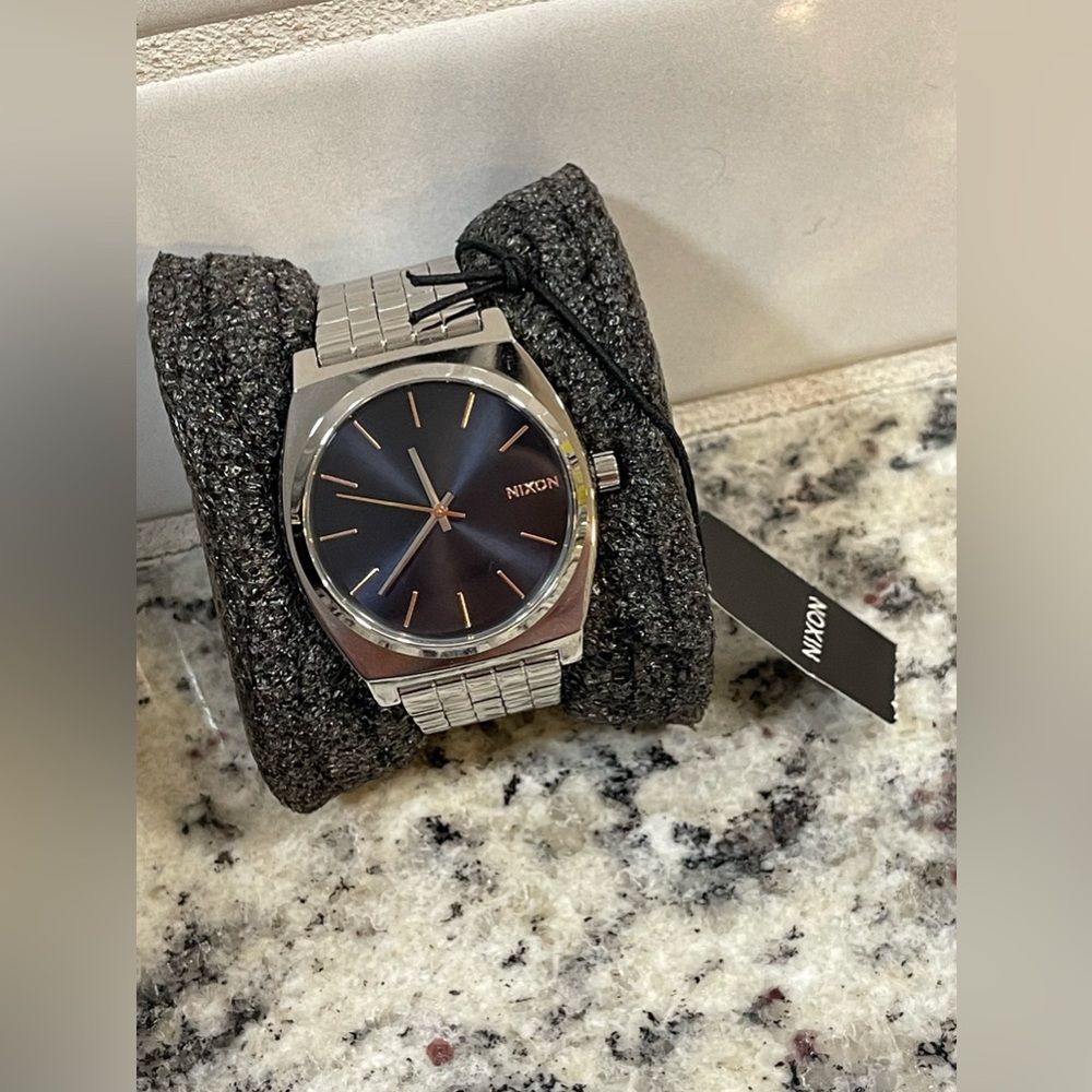 Nixon Watch